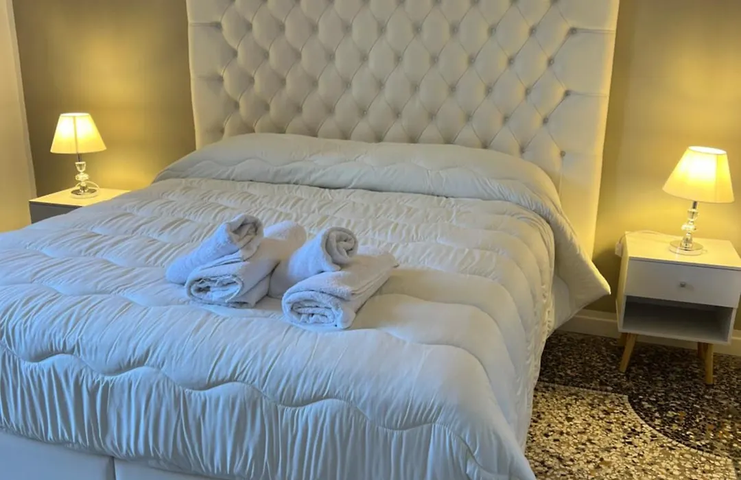 Luxury Room Anelli Center Of Roma-1